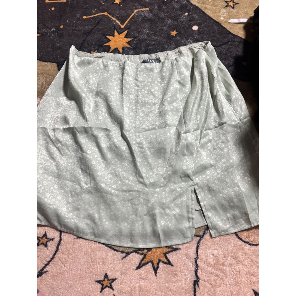 Arula‎ X Green Floral Mini Skirt Elastic Waist Slit Size XL Cute